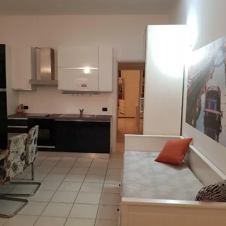 Ampio Ed Elegante Bilocale A Appartamento *